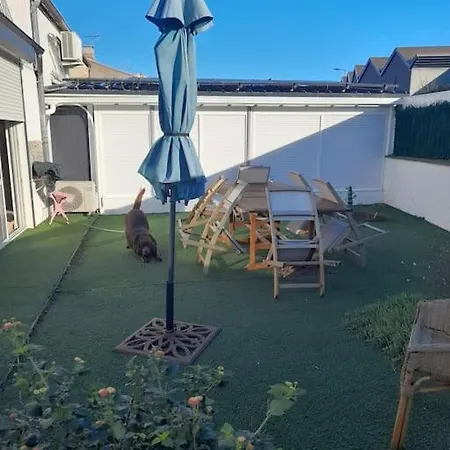 Maison *