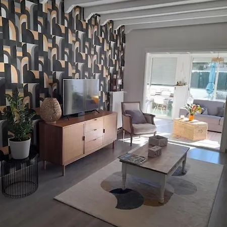 Maison *